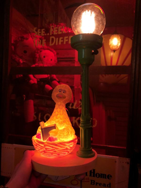 SALE】 Vintage Lamp Big Bird (T793) - 2000toys Antique Mall
